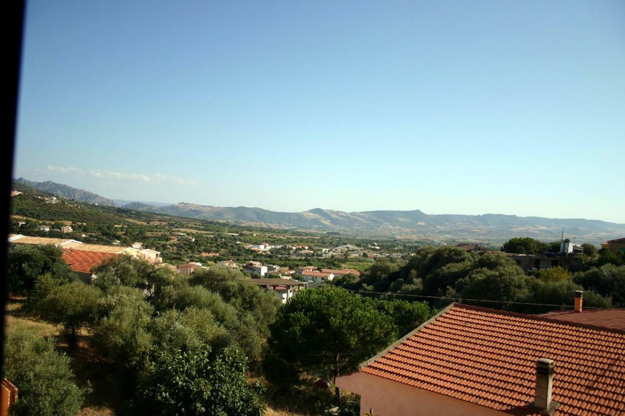 Апартаменты Borgo Lu Canali Da Gavino Бадеси Экстерьер фото